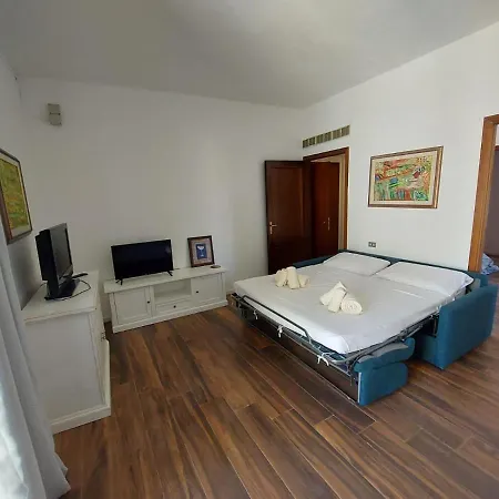 Maison Umberto I A Centro شقة